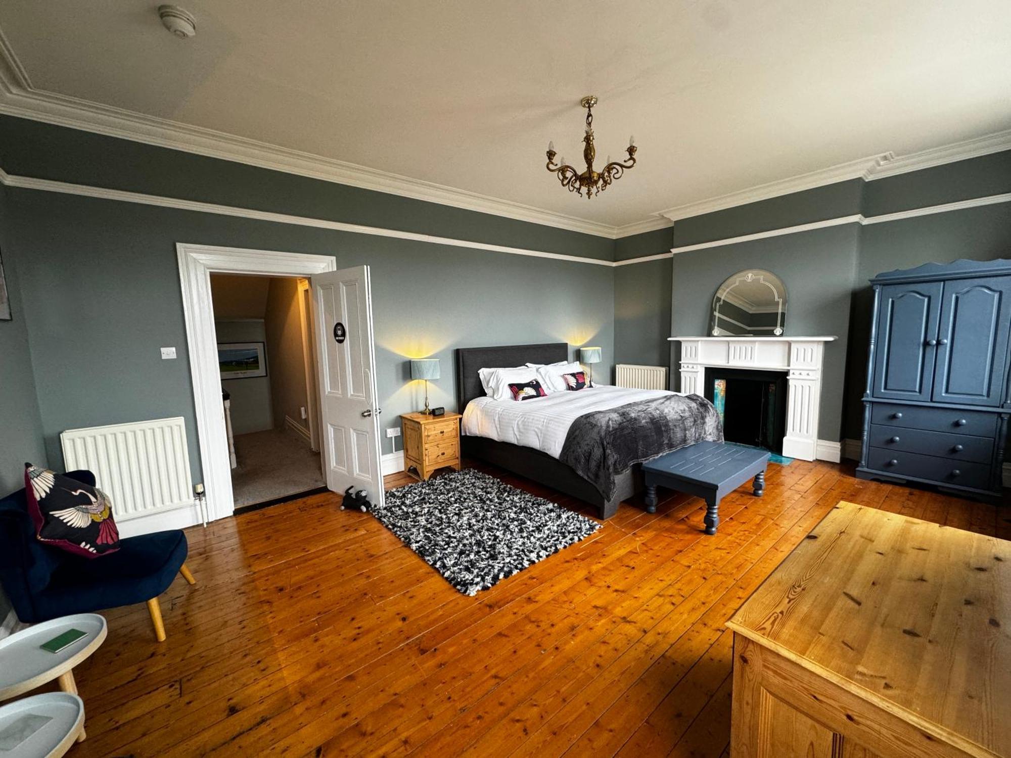 The Victorian Townhouse Portrush Exterior foto